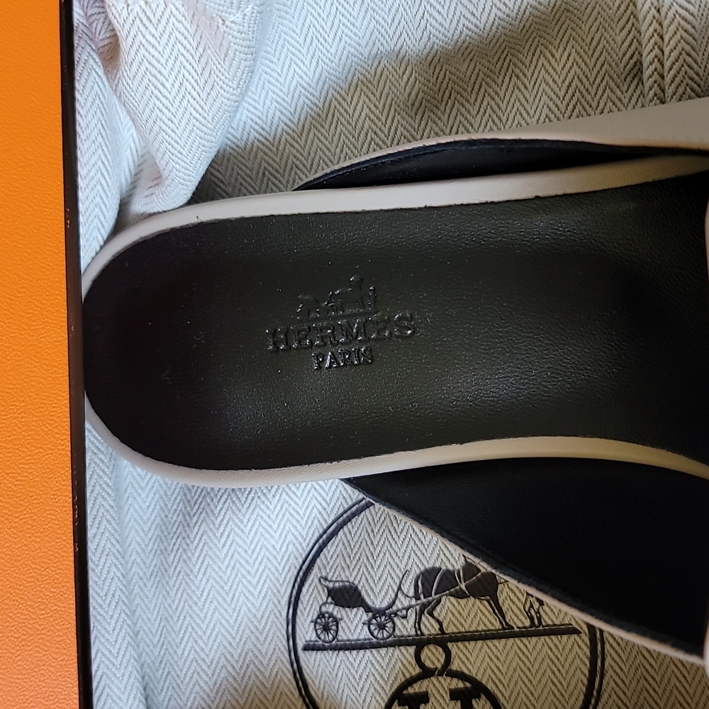 Hermes Oz Mule Slip-on with Kelley Buckle Blanc Monochrome Color Leather 40EU/10 - Picture 6 of 17